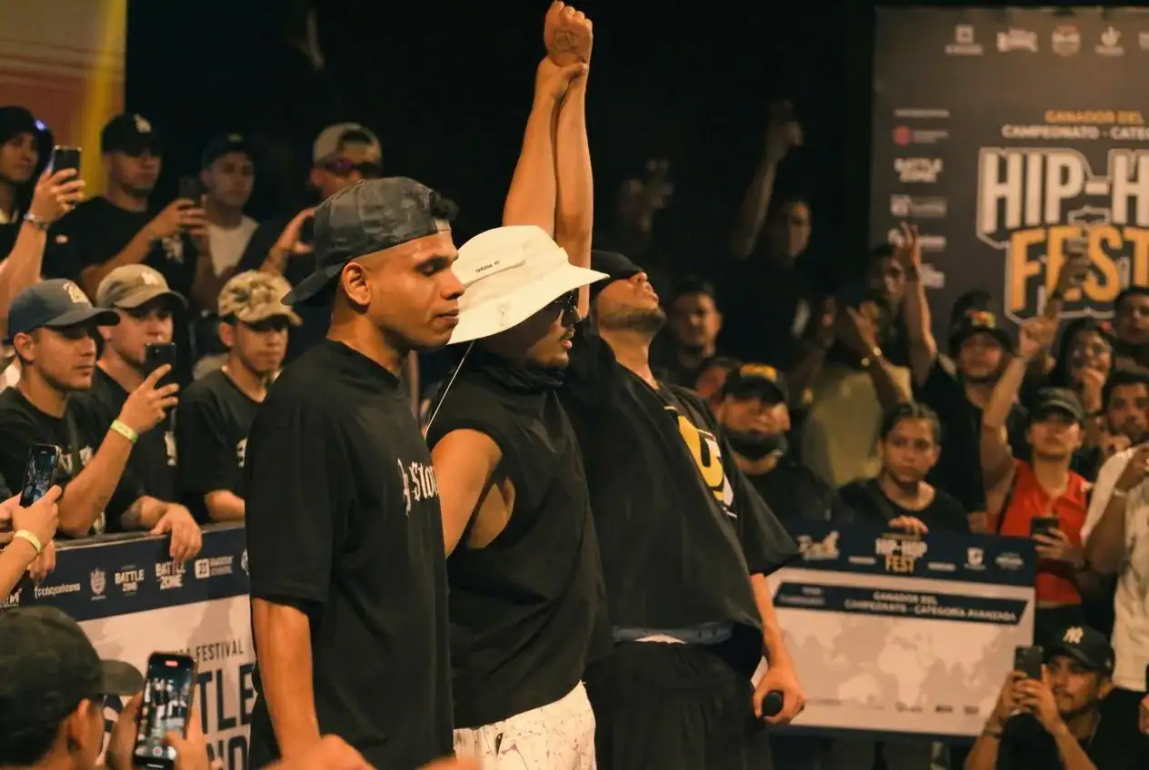 CRV nuevo campeón de Rap Sin Groserías 2026 tras vencer a Bross